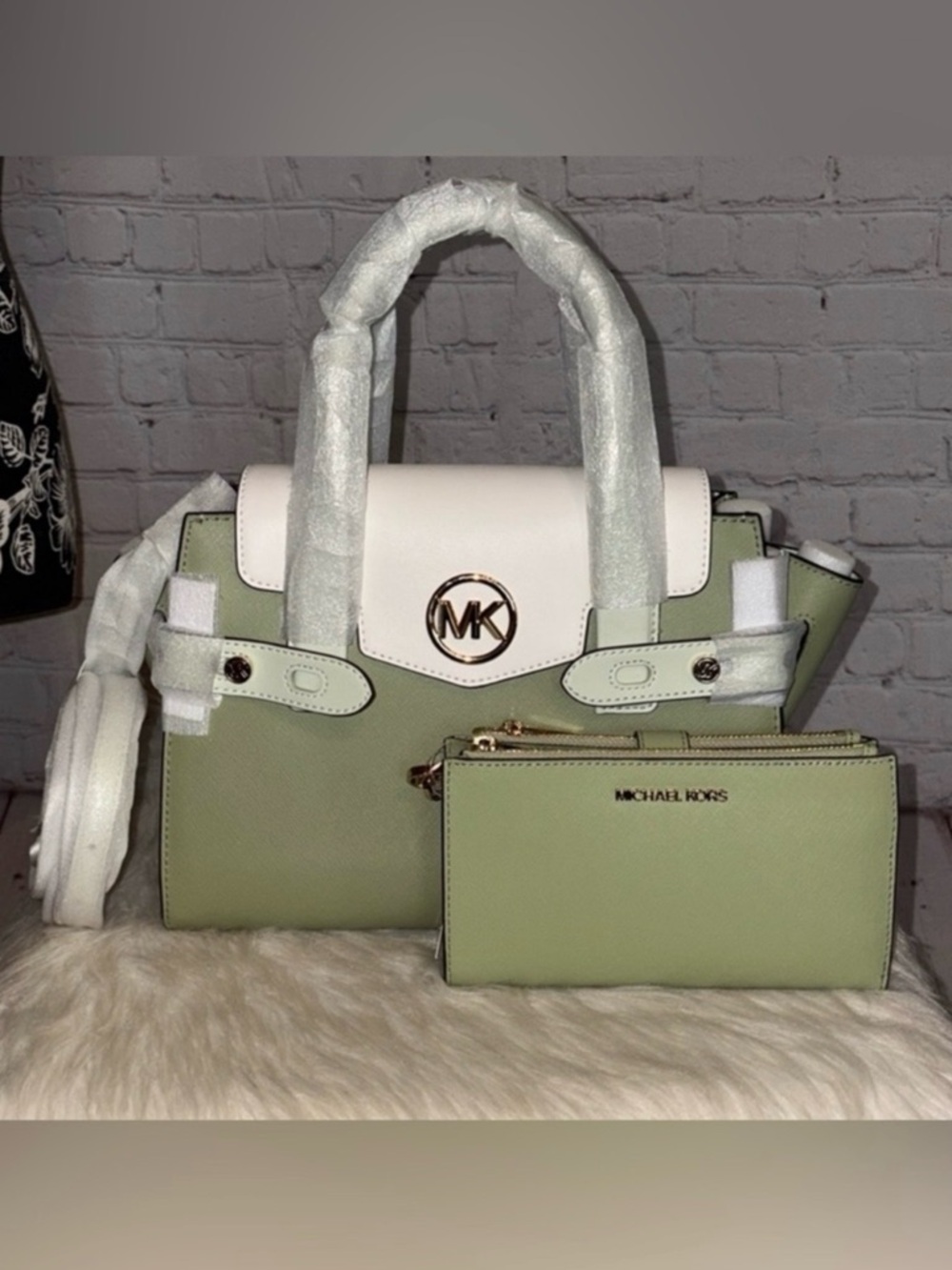 Michael Kors CARMEN Flap Satchel/JET SET TRAVEL DoubleZip Wallet 2pc Set